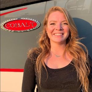 Meet your Posher, Brittlie